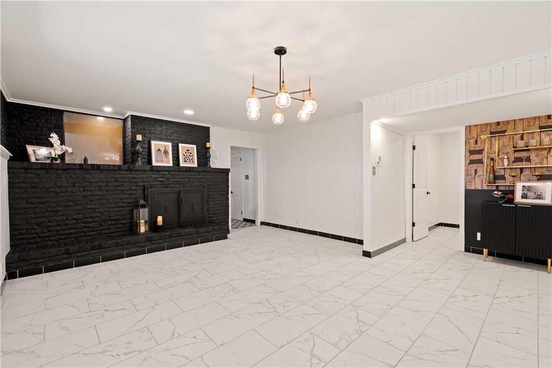 Country Club Terrace - Residential