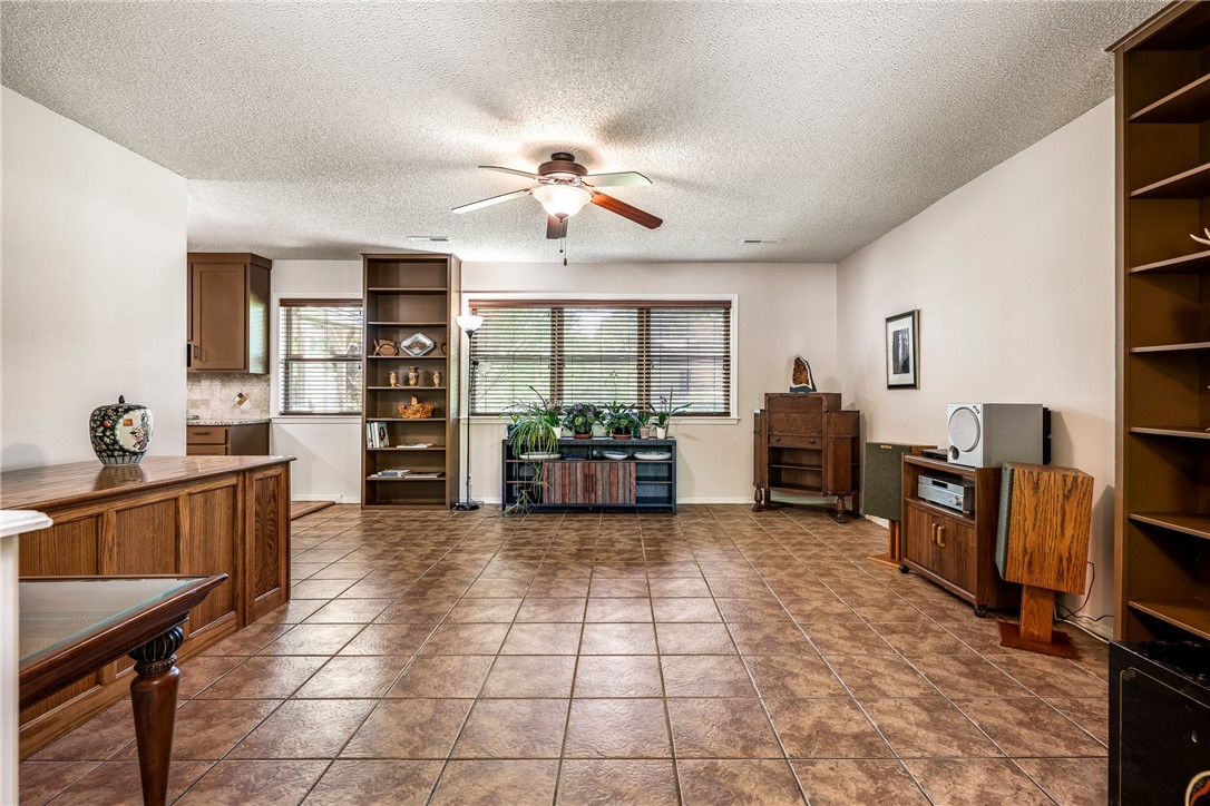 Strawberry Hill Sub - Residential Lease