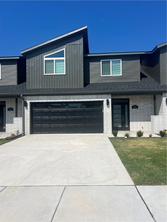 This newly built townhouse offers a practical and modern living space with 3 bedrooms, 2.5 bathrooms, and a functional two-level layout. The main floor includes a primary suite with a walk-in shower and a spacious walk-in closet for added convenience. The open-concept kitchen features a corner pantry and clean, modern finishes, connecting directly to the main living areas with durable wood-look tile flooring. A private back patio provides additional space for everyday use or casual gatherings. Available Now!
Photos shown may be from similar town homes available. All units feature the same layout, finishes, and quality craftsmanship.