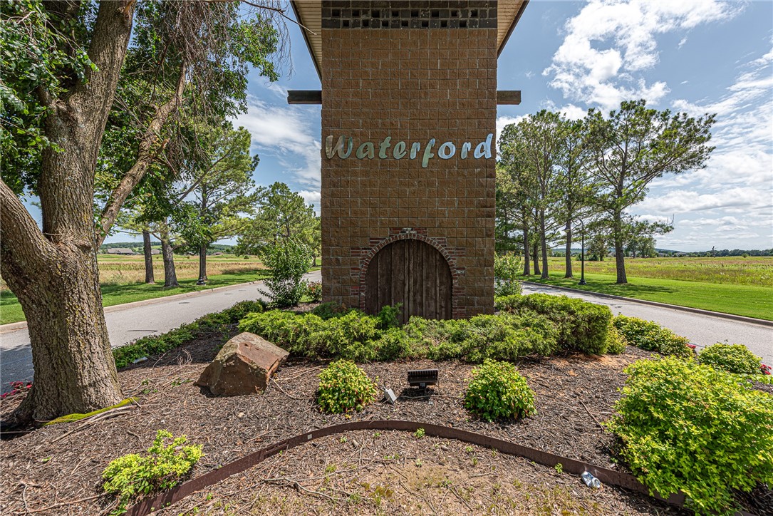 Waterford Estates At Hissom Ranch - Residential