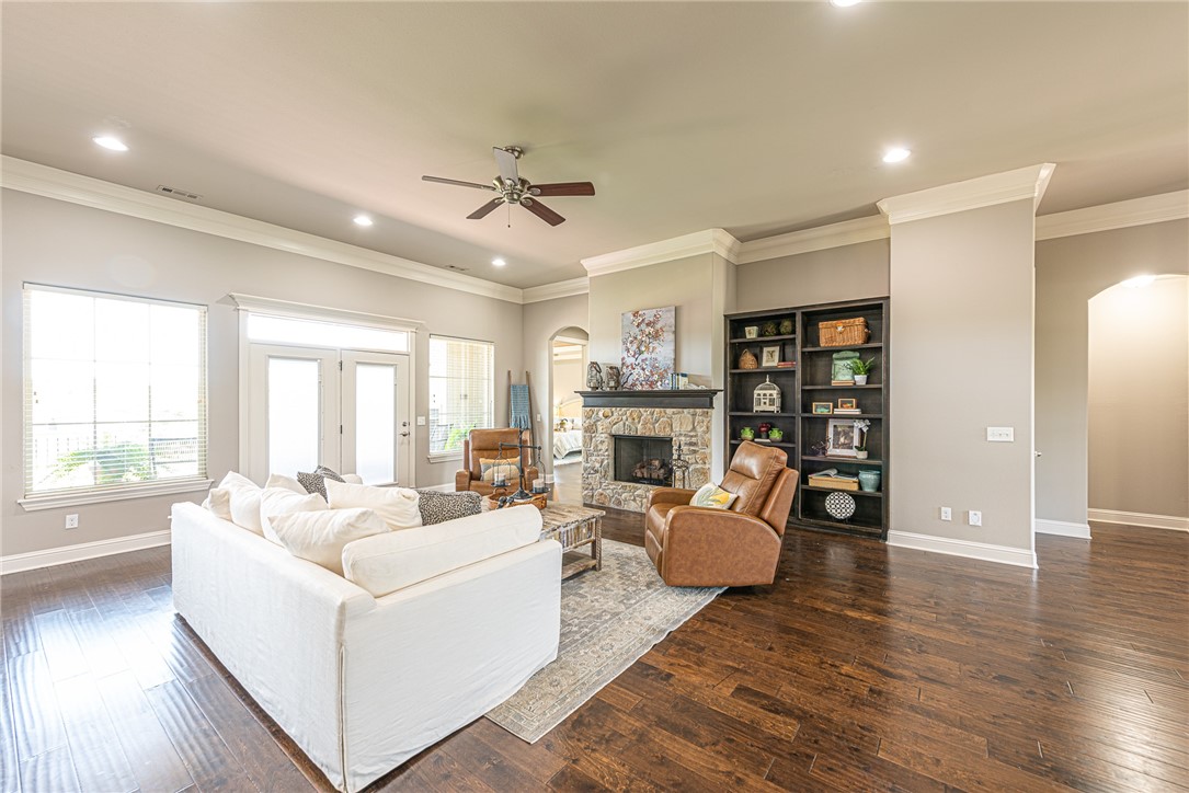 Waterford Estates At Hissom Ranch - Residential