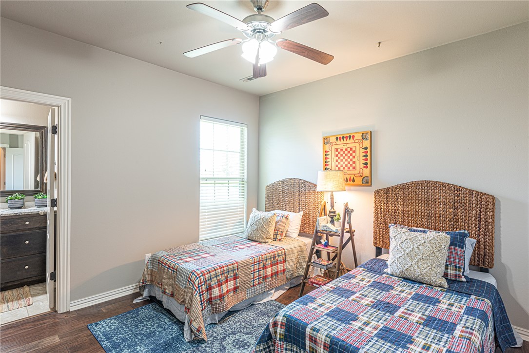 Waterford Estates At Hissom Ranch - Residential