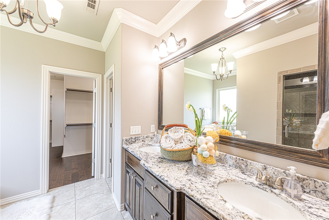 Waterford Estates At Hissom Ranch - Residential