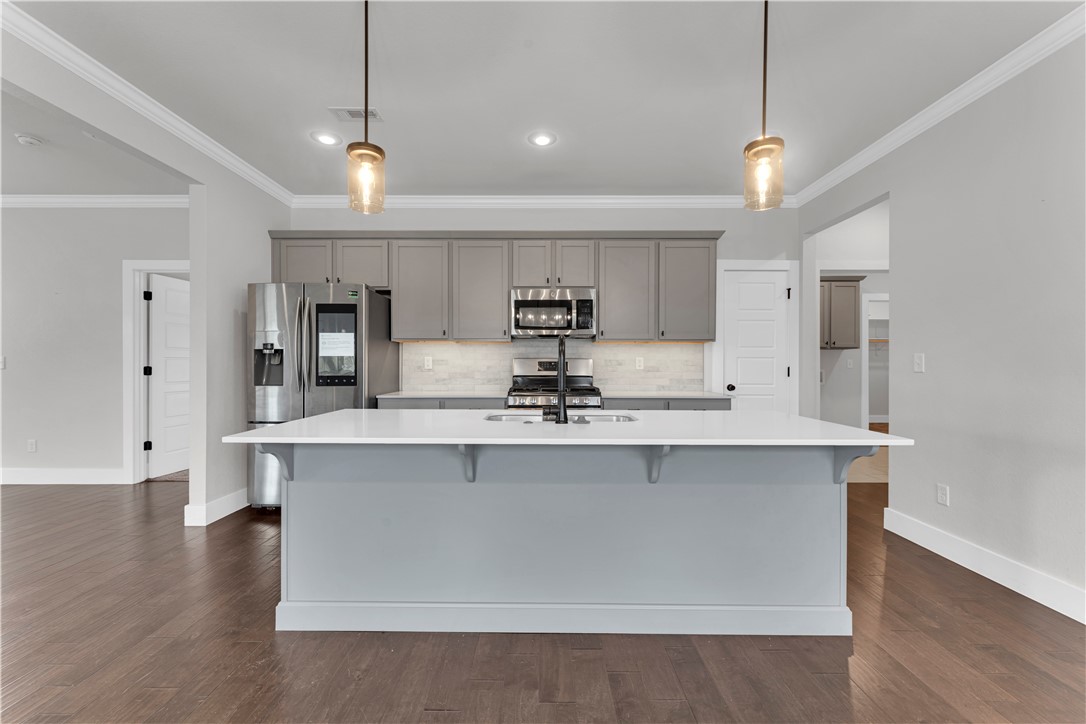 Modern Charm Meets Cozy Comfort ā Your Dream Home in Springdale.
Welcome to this stunning two-level home in the heart of Springdale,but in the Rogers school district,This modern gem offers style, space, and convenience.
The open-concept living, dining, and kitchen area is perfect for entertaining or relaxing. The modern kitchen features stainless steel appliances ā a 5-range gas stove, fridge, and dishwasher ā all of which convey, A pantry keeps things organized, and thereās a half bathroom for guests.
The main-floor primary suite includes a spa-like full bathroom and a large walk-in closet.
Upstairs, youāll find three additional bedrooms and a full bathroom ā great for family, guests, or a home office.
The two-car garage fits two SUV'S, and the fully fenced backyard and covered patio.
Donāt miss your chance to see this beautiful property ā schedule a showing today!