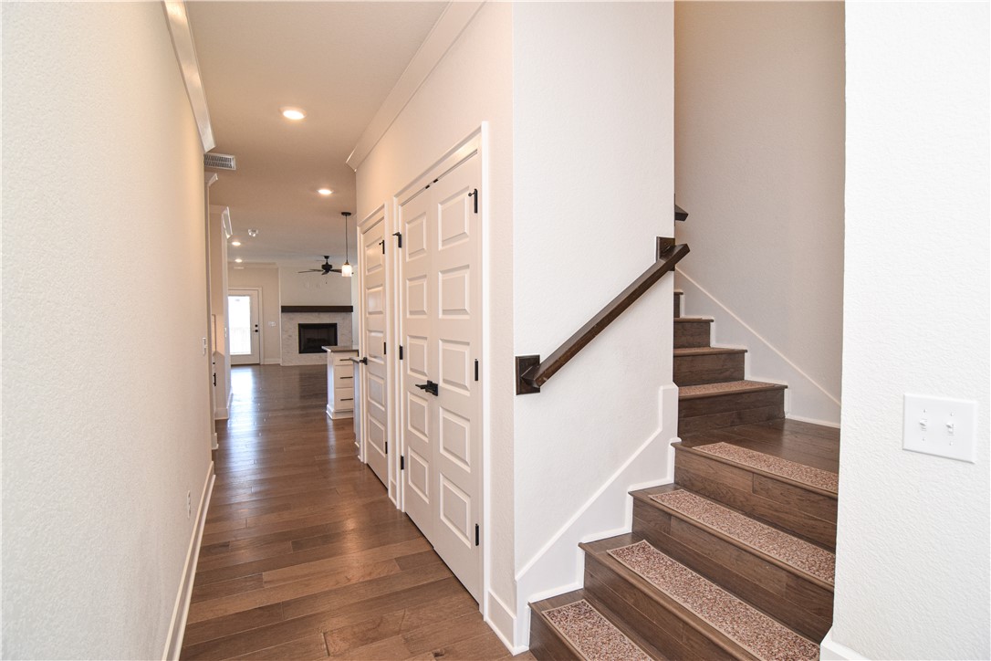 Seminole Park Sub Rogers - Residential