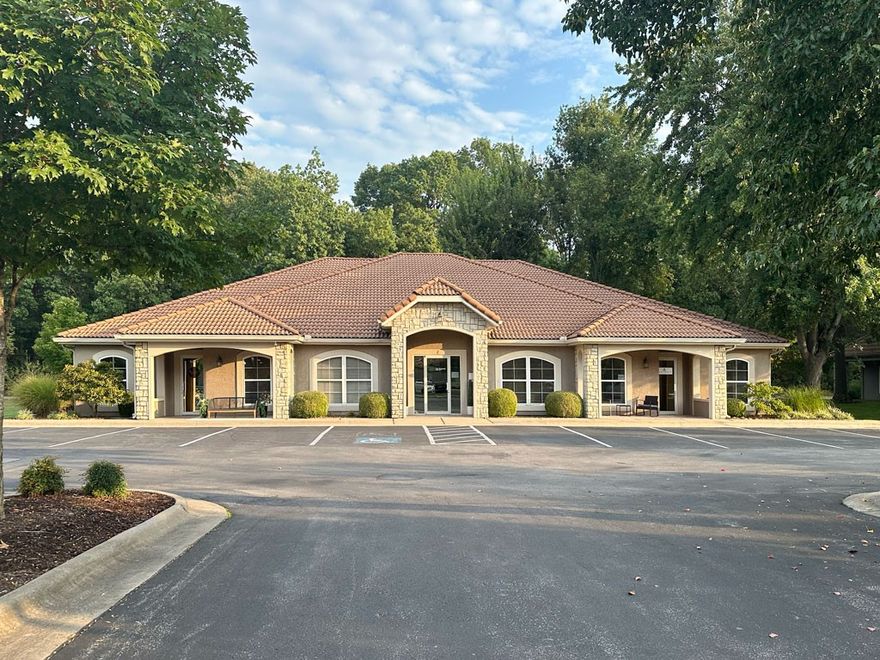 Village on the Creeks is the largest garden office park in Northwest Arkansas, offering premier office, retail,
and restaurant spaces in a beautiful lake setting adjacent to the Razorback Greenway Trail System. Suite 3
consists of five offices, two reception areas, breakroom, and bathroom.