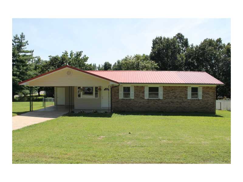 Lovely starter home in great neighborhood. Has undergone a complete remodel and is move-in ready. This house shines. Vacant and ready to show.
