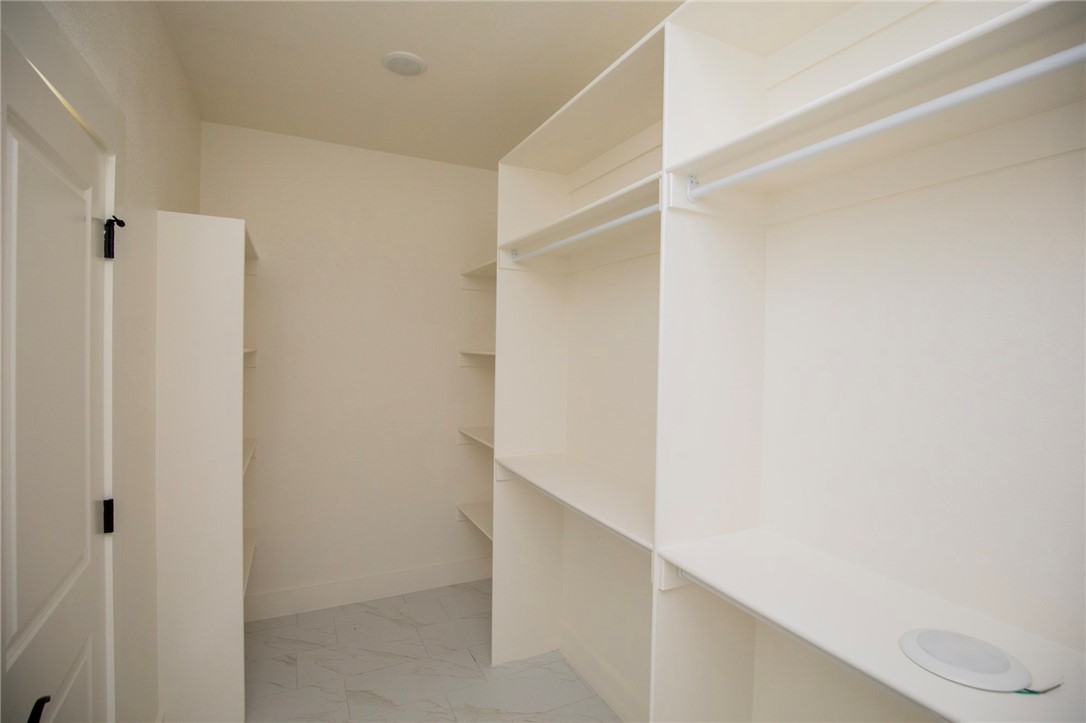 GRAND ESTATES PH 1-GENTRY - Residential