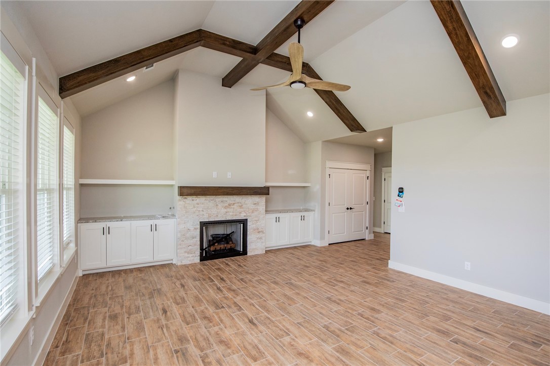 GRAND ESTATES PH 1-GENTRY - Residential