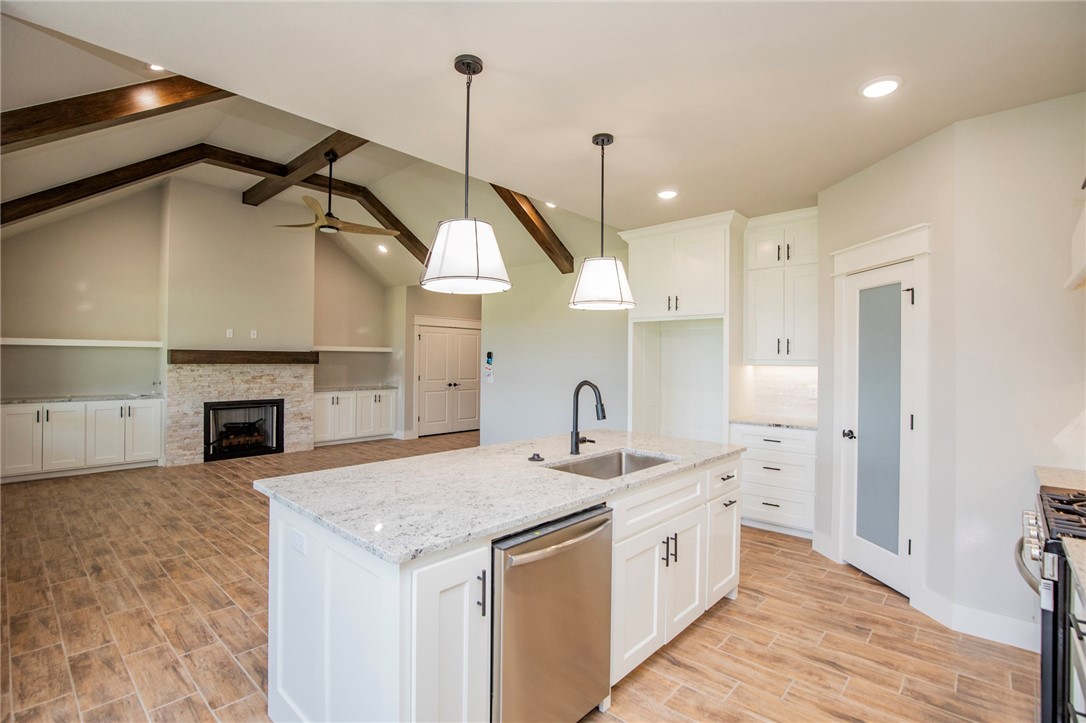 GRAND ESTATES PH 1-GENTRY - Residential