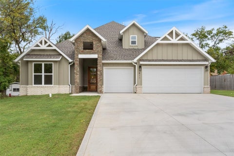 Photo of 811 N Mount Olive, Siloam Springs, AR 72761 (MLS # 1365505)