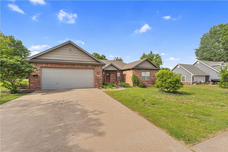 Welcome to this well-kept 4-bedroom, 2-bathroom home perfectly situated in one of Farmington’s most convenient neighborhoods, Southwinds! Within walking distance to Farmington schools and your favorite Starbucks, this home combines comfort, charm, and unbeatable location. Step inside to find a bright and spacious layout, featuring a cozy living area and a thoughtfully designed kitchen with ample storage. The primary suite includes a private bath, while two additional bedrooms offer flexible space for guests, a home office, or growing families. The backyard provides the perfect space for relaxing or entertaining.This home offers the ideal mix of quality, convenience, and community. Don’t miss your chance to own a home in the heart of Farmington—schedule your showing today!