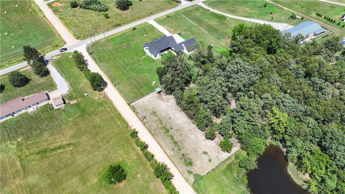 Michael E James Pls 985 Tr - Residential