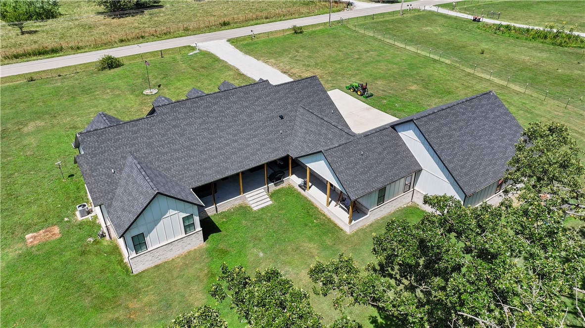 Michael E James Pls 985 Tr - Residential