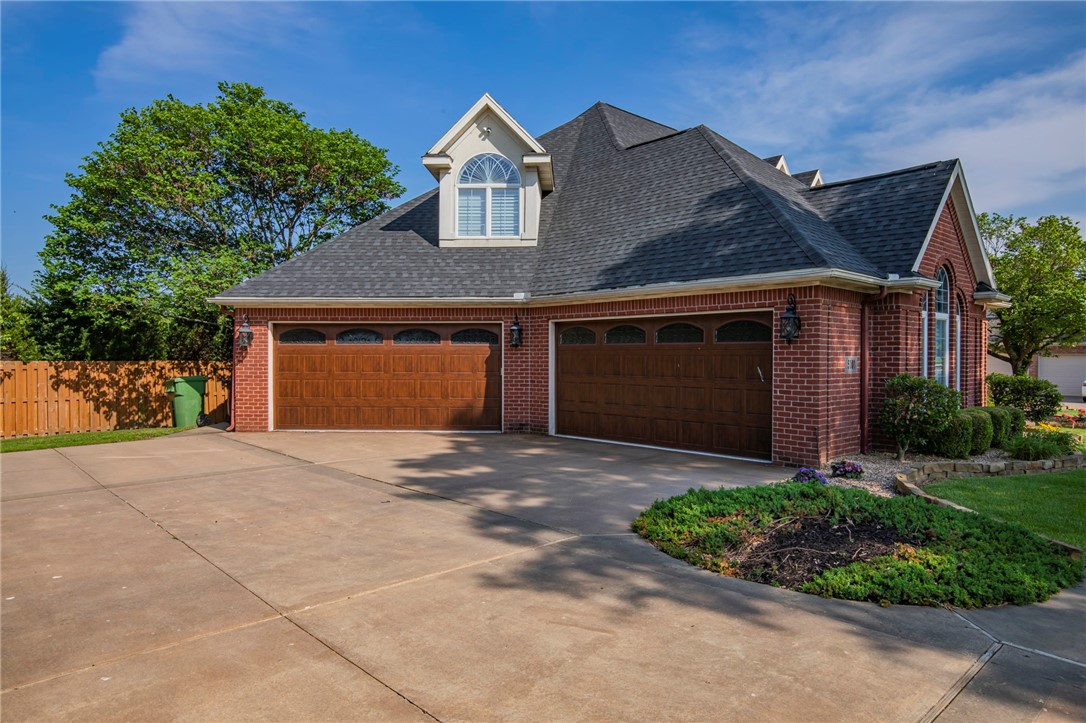 Manors On Blossom Way Crk Ph 1-Rogers - Residential