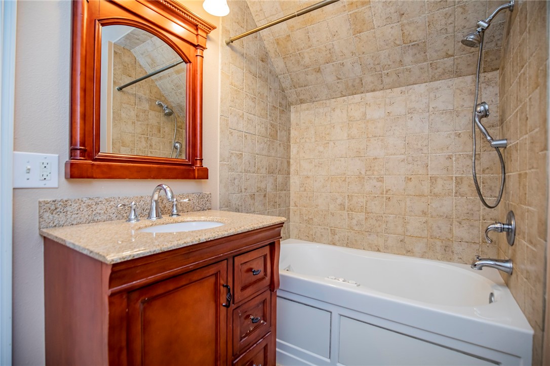 Manors On Blossom Way Crk Ph 1-Rogers - Residential