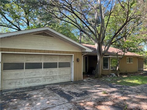 Photo of 82 Idlewood Drive, Lakeview, AR 72642 (MLS # 1343517)