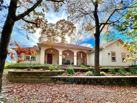 11 Saint Andrews Lane Holiday Island Unit, Holiday Island, AR 72631 - MLS#: 1301031