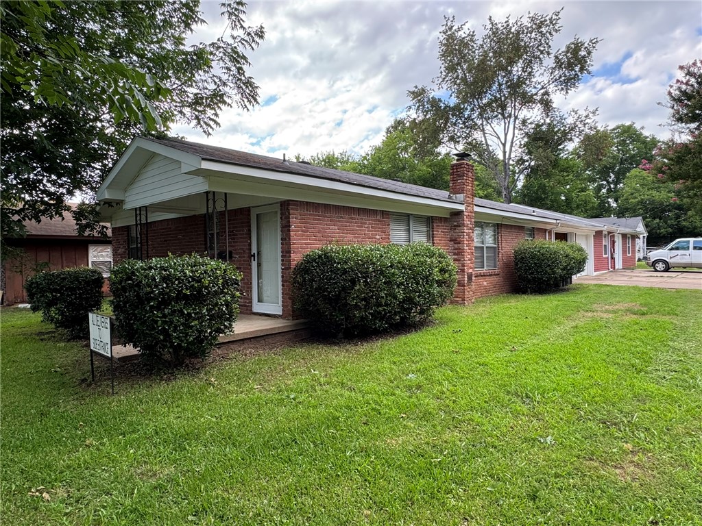 Photo 1 of 24 — 521 E J Street, Russellville, AR 72801