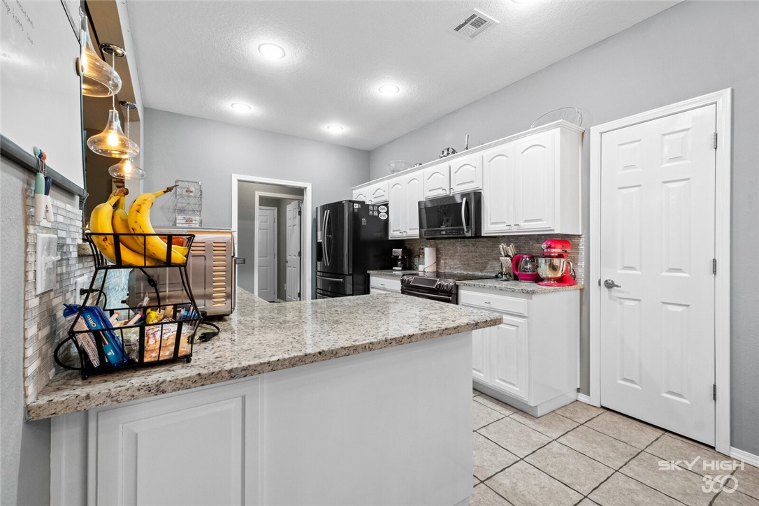 This gorgeous 4 bedroom 3 bath home with 2,010 square feet is immaculate and move-in ready. Granite countertops, spacious rooms, and a large 4th bedroom loft currently used as an office/media room. Refrigerator and Washer and Dryer will convey with an acceptable offer! Schedule your showing today!
