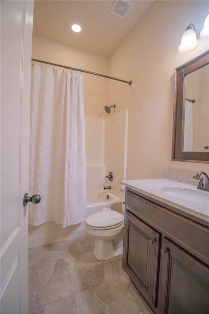 Central Park - Residential Lease