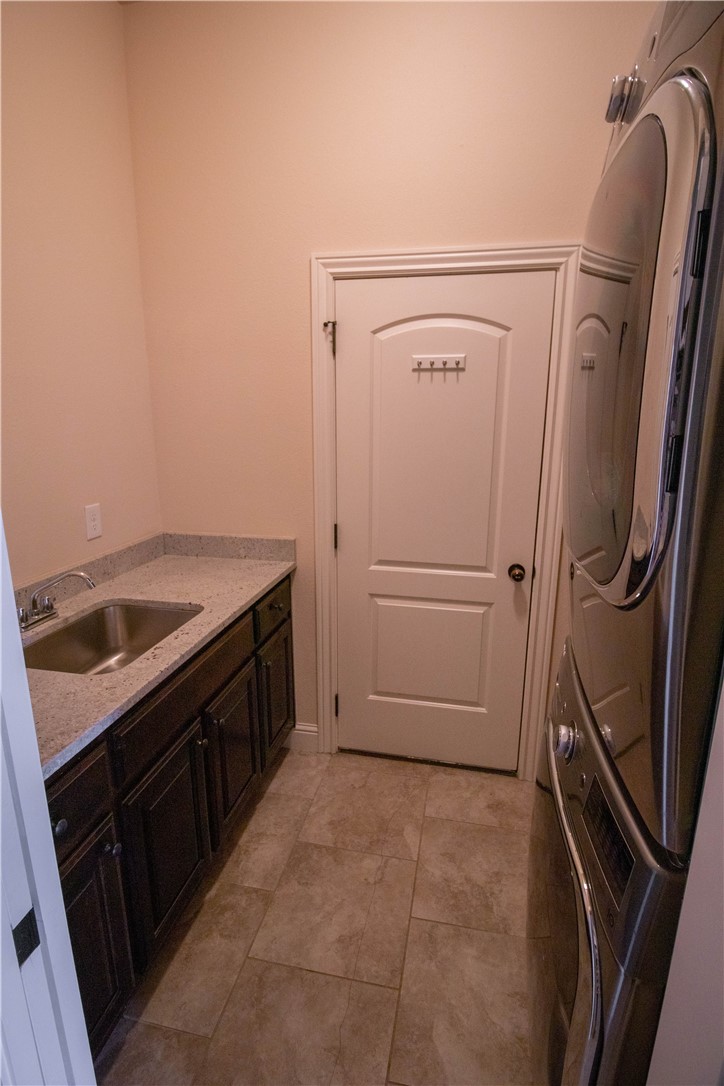 Central Park - Residential Lease