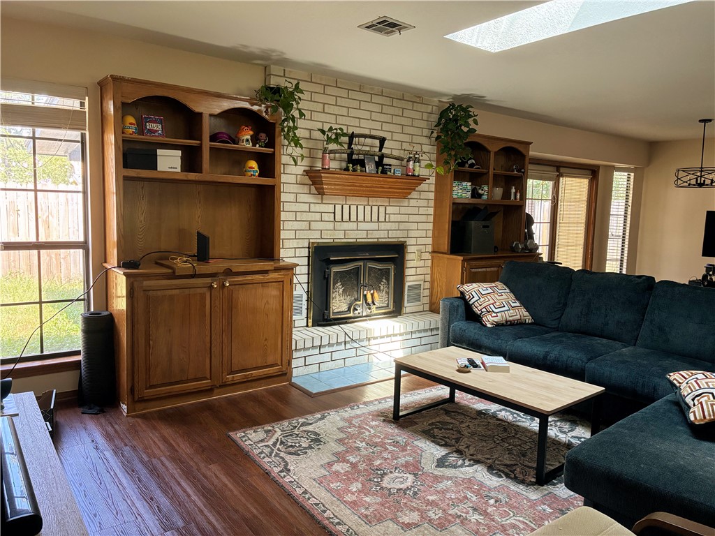 Sundance Acres Ph 4 Rogers - Residential Income