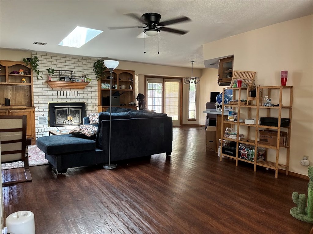 Sundance Acres Ph 4 Rogers - Residential Income