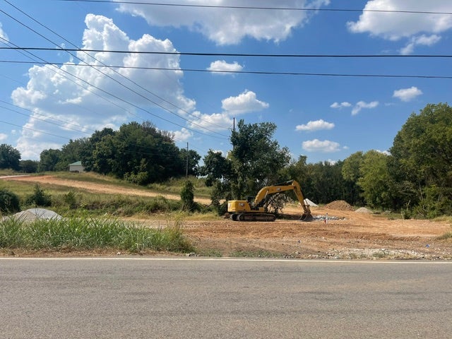1017 N Maestri Road