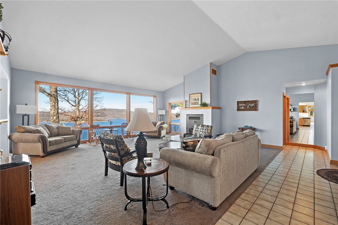 Point Mirage - Residential