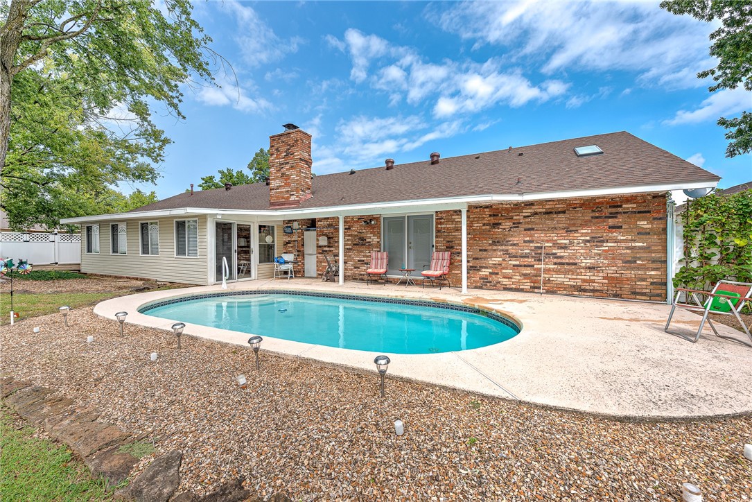 Woodland Acres Unit 2 Rogers - Residential