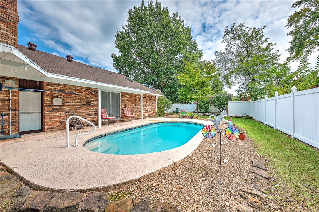 Woodland Acres Unit 2 Rogers - Residential