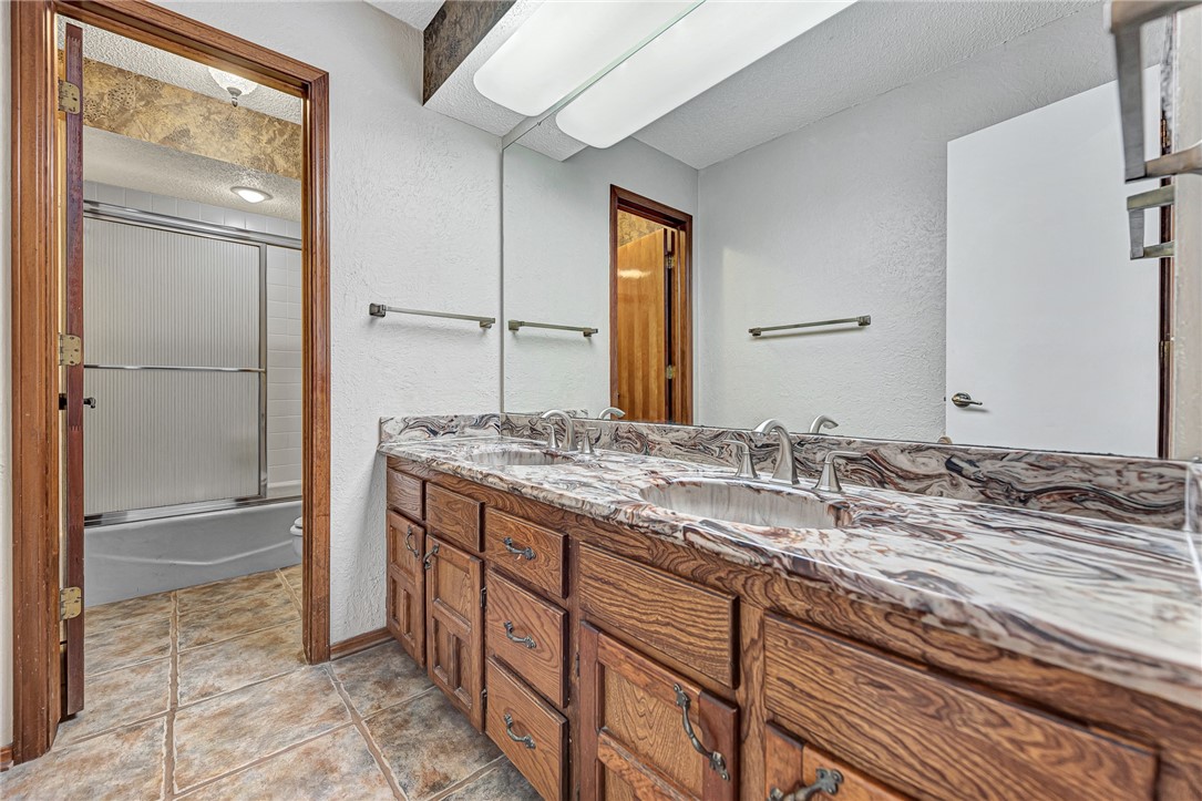 Woodland Acres Unit 2 Rogers - Residential