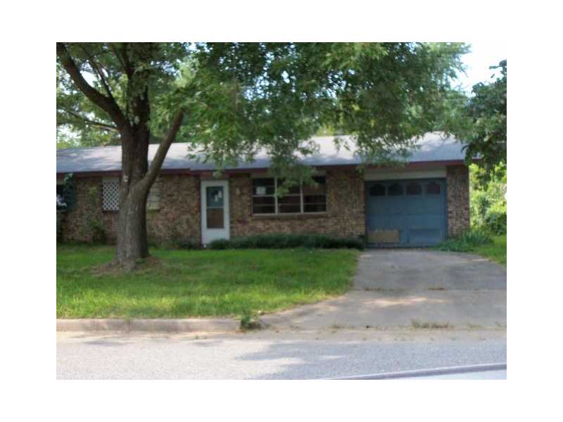 REO PROPERTY-BANK OWNED. PROPERTY SOLD AS IS. The Listing Broker & Seller assume no responsibility & make no guarantees, warranties or representations as to accuracy of the property information or photographs. Buyer to turn on Utilities for INSPECTIONS.