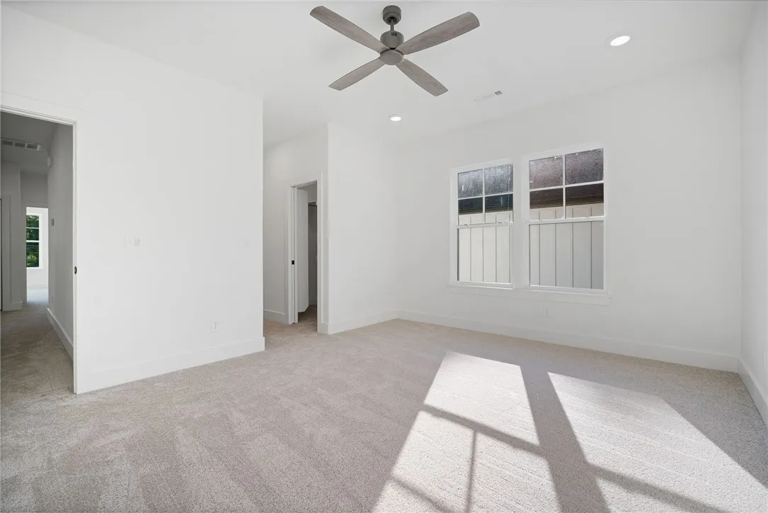 Rogers, Arkansas 72756, United States, 3 Bedrooms Bedrooms, ,3 BathroomsBathrooms,Residential,Pending,104199