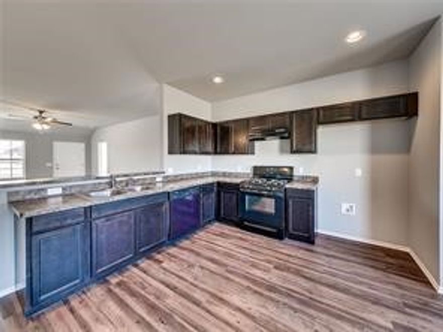 Beautiful newer construction single family home in excellent Fayetteville location ready for its new occupant! Amenities to include an open floor plan, LVP Flooring, sodded & landscaped front yard and more. ***Pictures may not be of exact unit available. finishes & colors may vary***