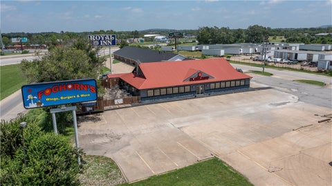 Photo of 1100 48th Place, Springdale, AR 72762 (MLS # 1355684)