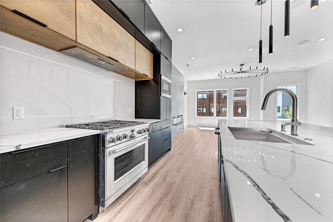 Polson Sub Bentonville - Residential Lease