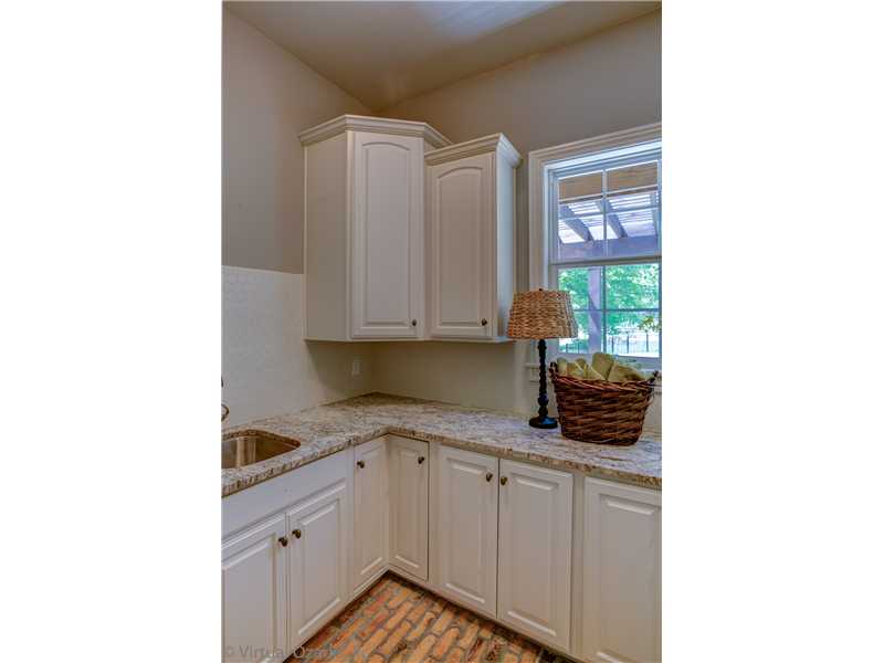 Lazy U - Residential