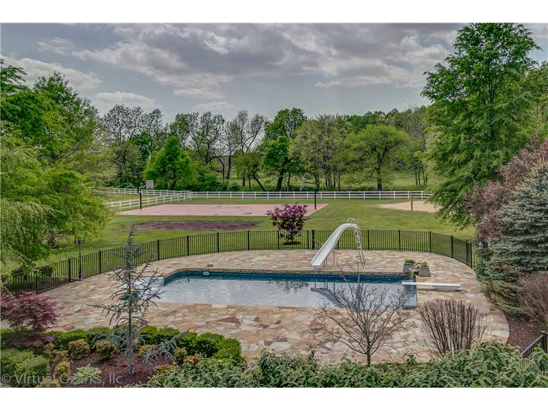 Lazy U - Residential