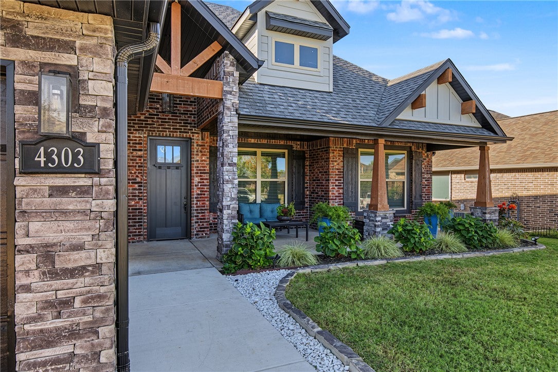 4303 SW Wheatgrass Boulevard