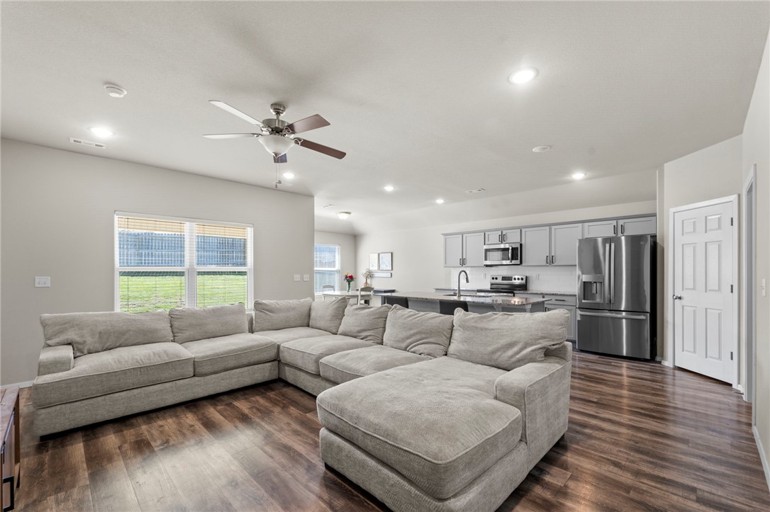 Lakewood Crossing - Residential