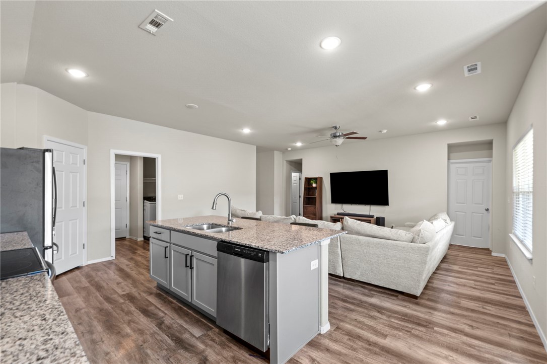 Lakewood Crossing - Residential