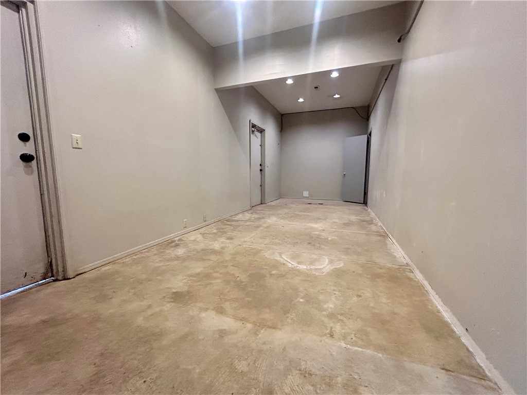 Fayetteville Outlots - Commercial Lease