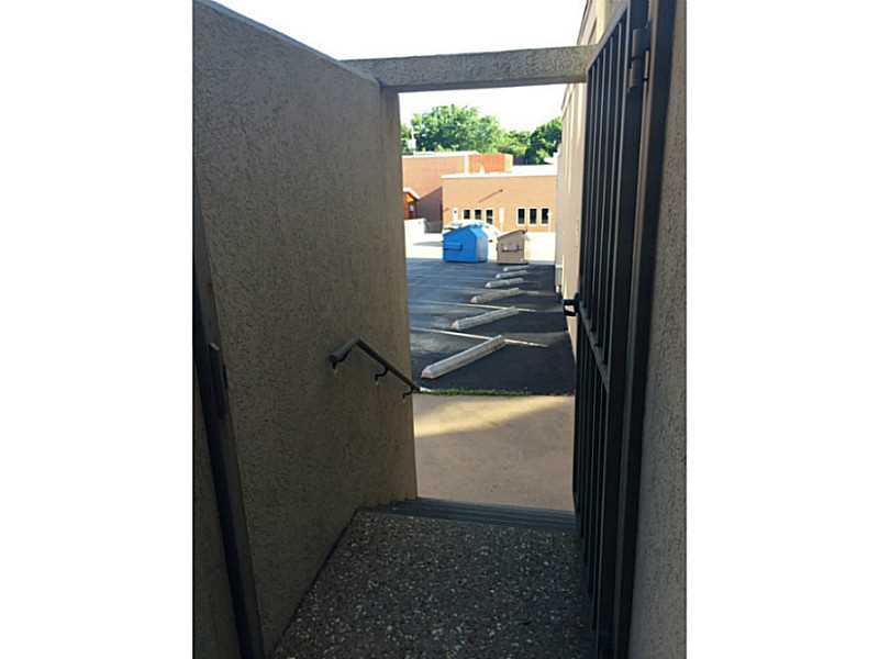 Fayetteville Original - Commercial Sale