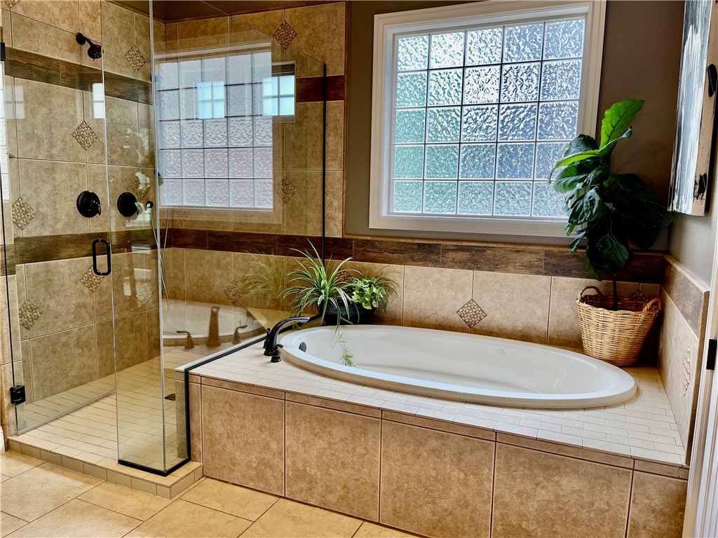 Shadow Valley PUD Ph Vii Rogers - Residential