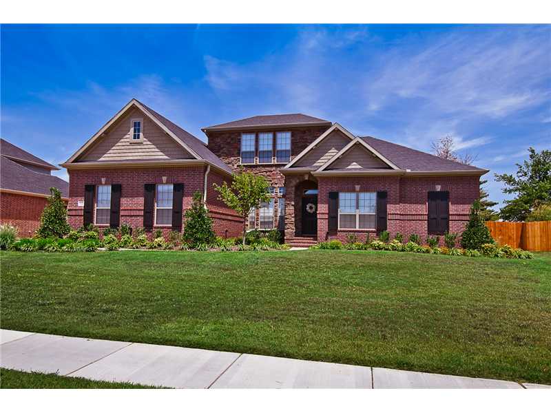 Beautiful new home in gated Waterford Estates community, built by Buffington Homes on a 1 acre lot in the award-winning Vandergriff school district. Features include 10FT ceilings, custom cabinets, granite counter tops, hardwood floors...truly beautiful!,Home under construction, estimated completion date January 2014. Waterford Estates offers 27 acres of common greenspace, stocked catch & release ponds, a 6,000SF clubhouse with pool, and access to the White River. Visit the Buffington Homes model home!