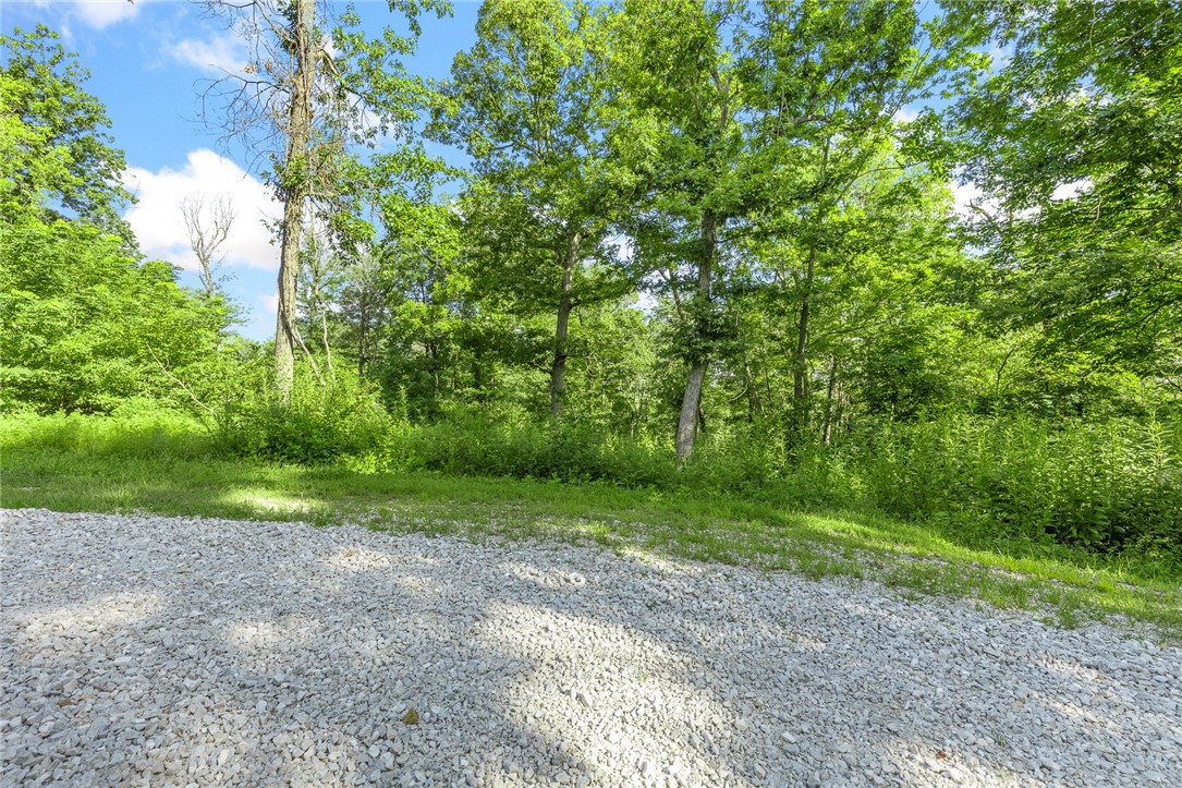Round Mountain Estates - Land