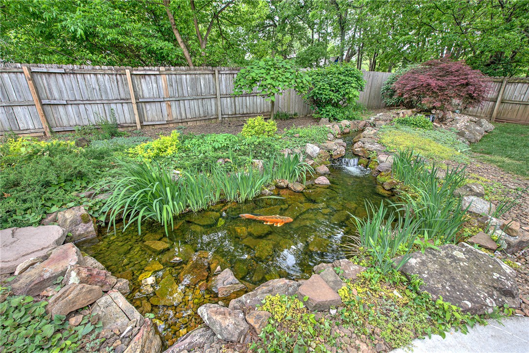 Crossover Heights Ph I - Residential