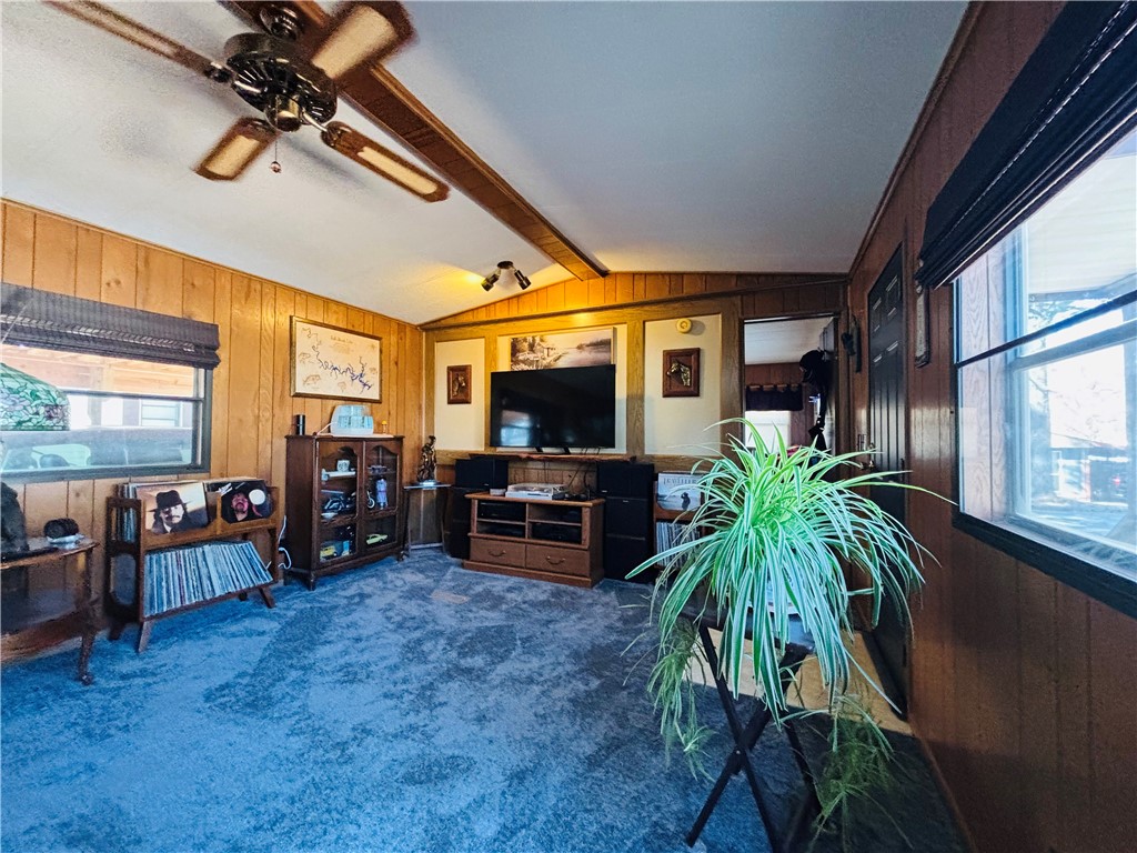 Leisure Hills North Mobile Home Park - Residential